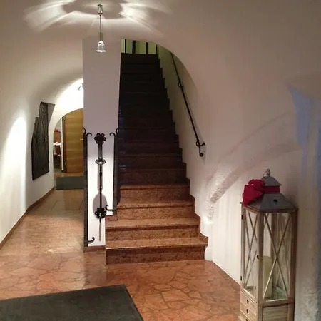 Altstadthotel Weisse Taube Ξενοδοχείο 4*