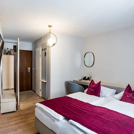 Altstadthotel Weisse Taube 4* Salzbourg